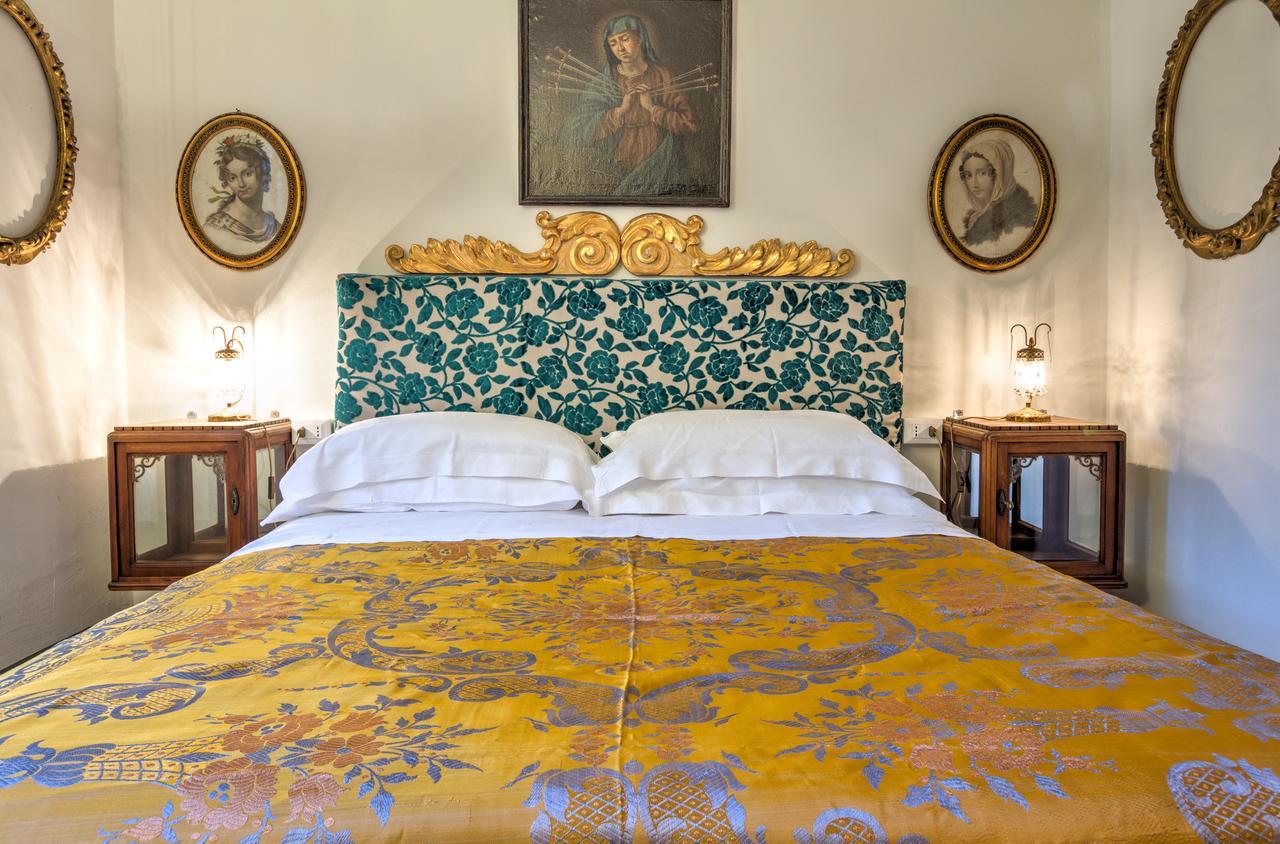 B&B La Residenza Del Poeta Montesicuro Екстер'єр фото