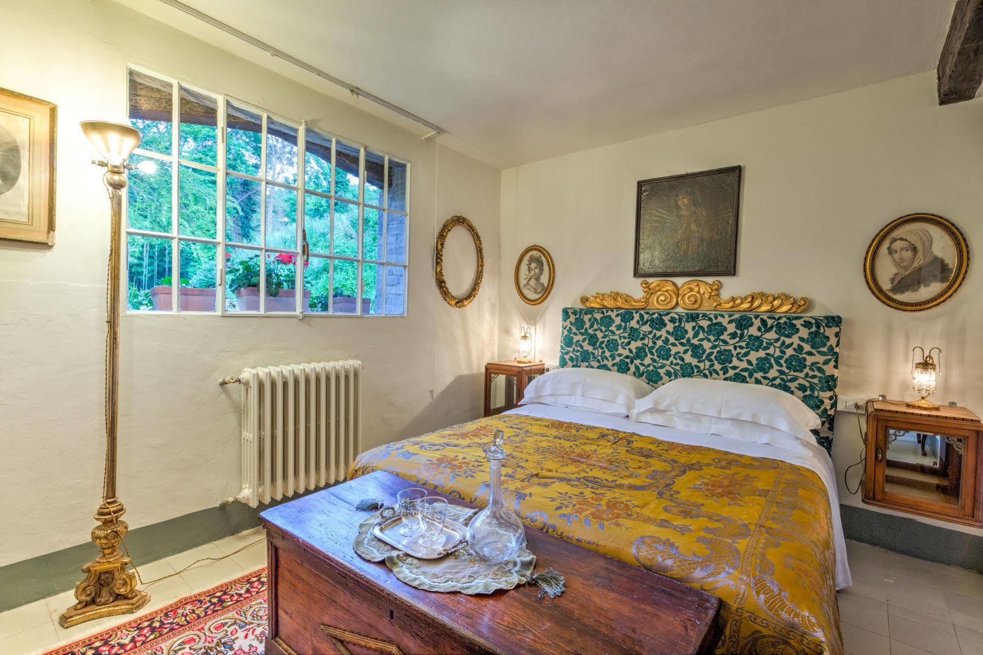 B&B La Residenza Del Poeta Montesicuro Екстер'єр фото