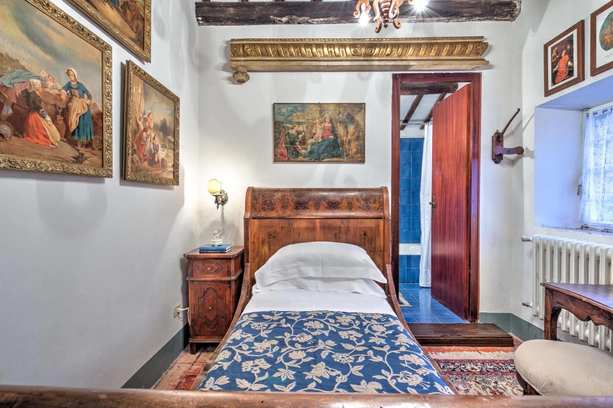 B&B La Residenza Del Poeta Montesicuro Екстер'єр фото